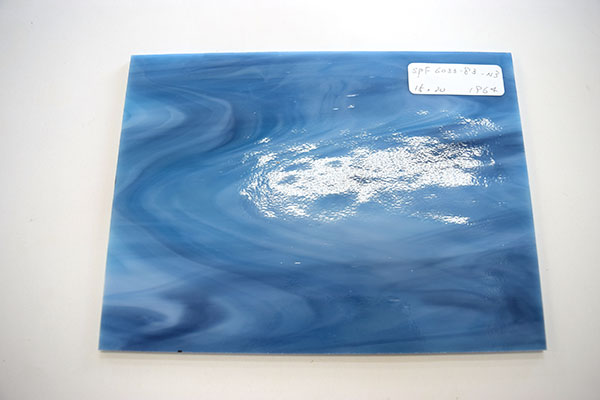 激安!スペクトラム(SPF)オパールセント